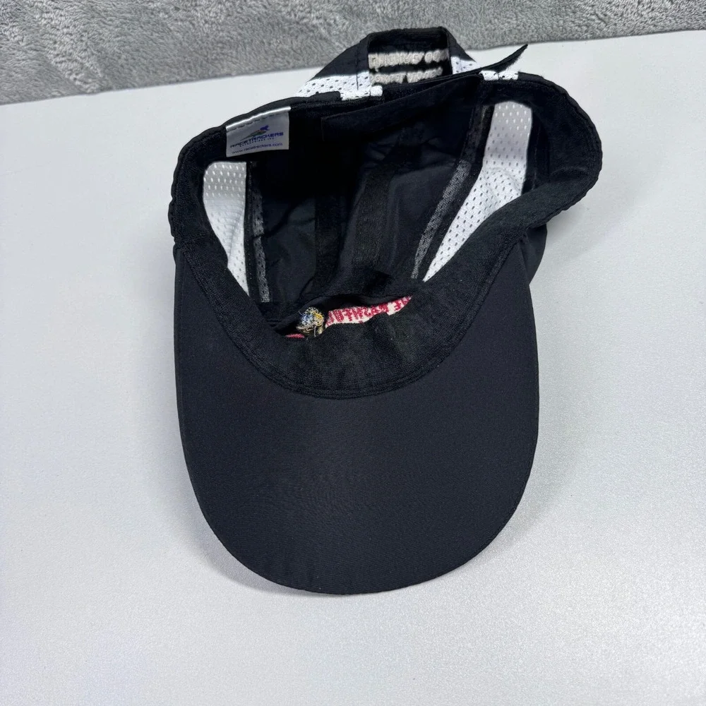 Racetrackers The Bashful Ostrich 5K Running Hat Cap Black White Lightweight Mens